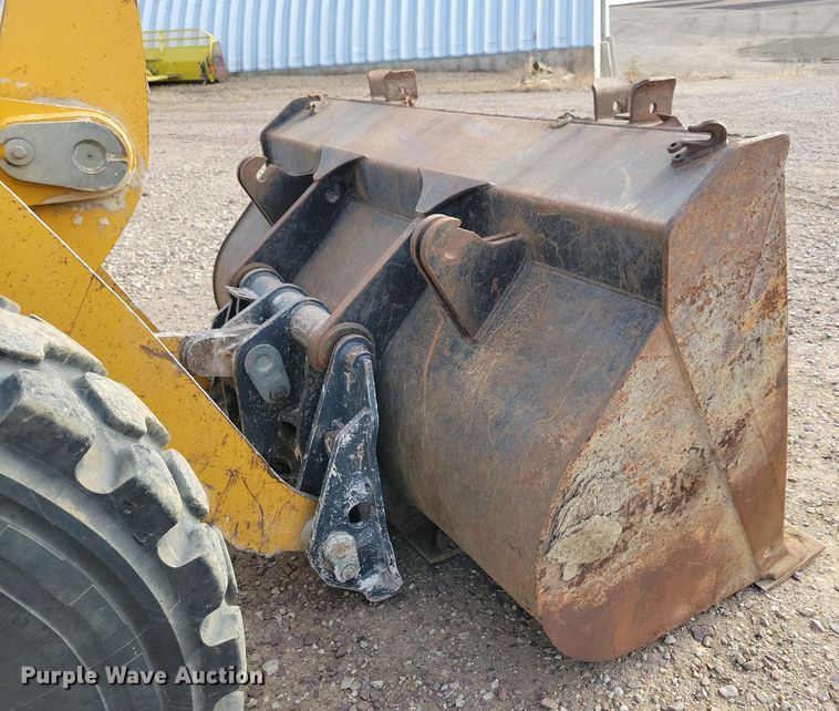 image for item NB9811 1999 John Deere  544H wheel loader