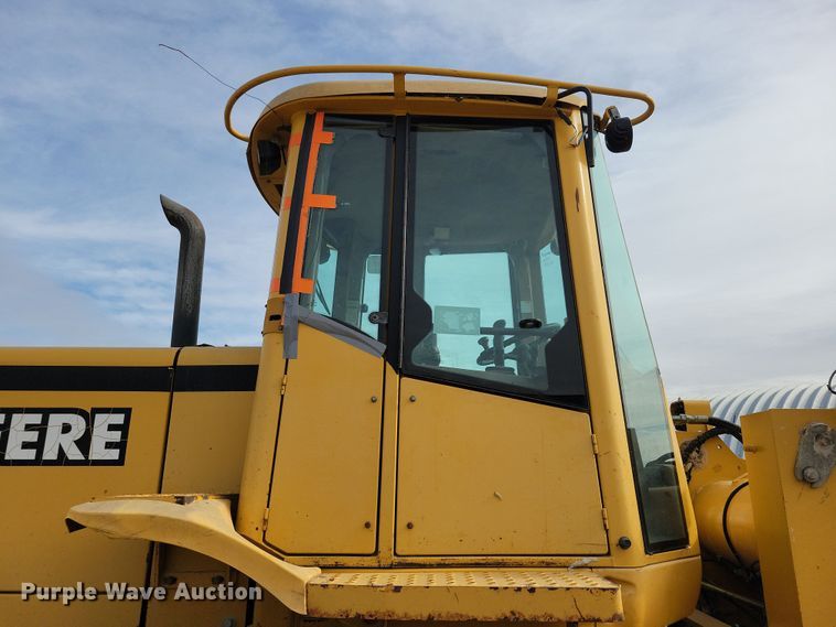 image for item NB9811 1999 John Deere  544H wheel loader
