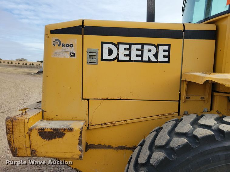 image for item NB9811 1999 John Deere  544H wheel loader