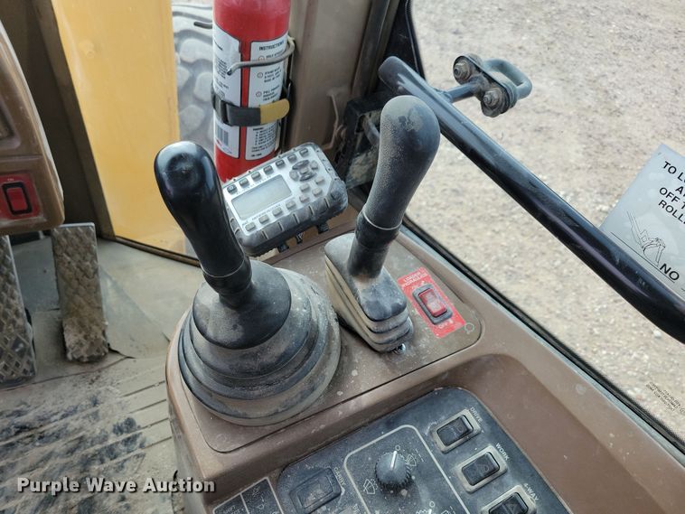 image for item NB9811 1999 John Deere  544H wheel loader