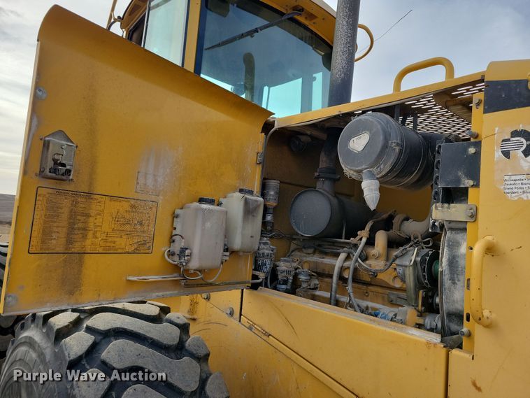 image for item NB9811 1999 John Deere  544H wheel loader