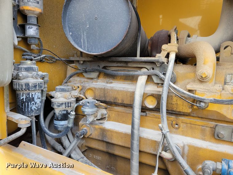 image for item NB9811 1999 John Deere  544H wheel loader