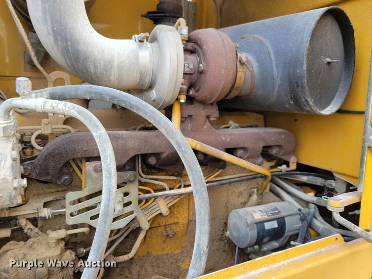 image for item NB9811 1999 John Deere  544H wheel loader