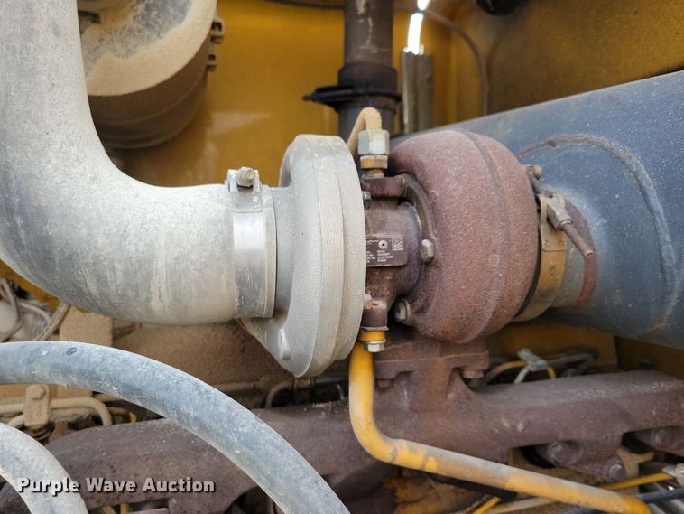 image for item NB9811 1999 John Deere  544H wheel loader