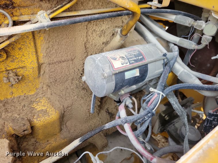 image for item NB9811 1999 John Deere  544H wheel loader