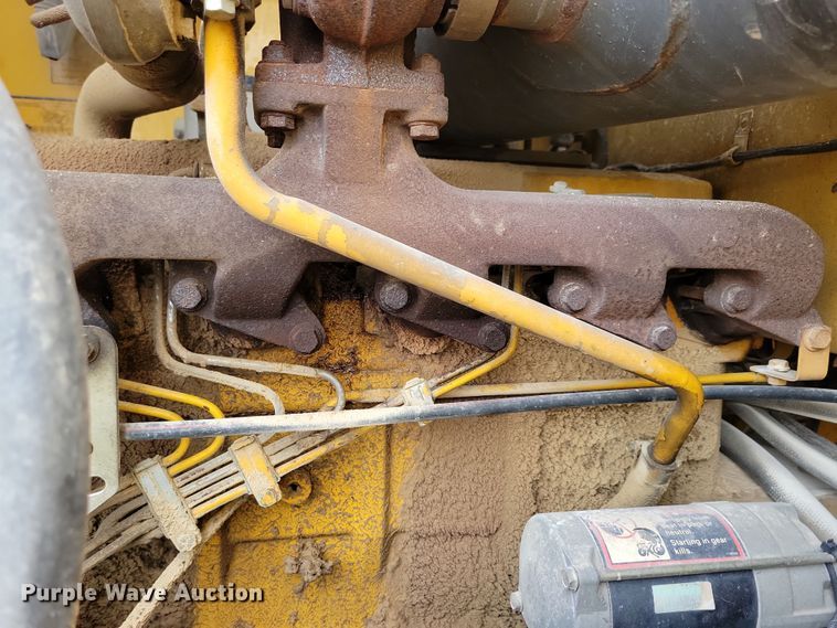 image for item NB9811 1999 John Deere  544H wheel loader