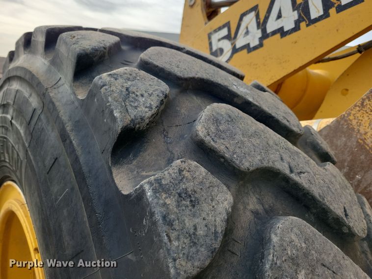 image for item NB9811 1999 John Deere  544H wheel loader