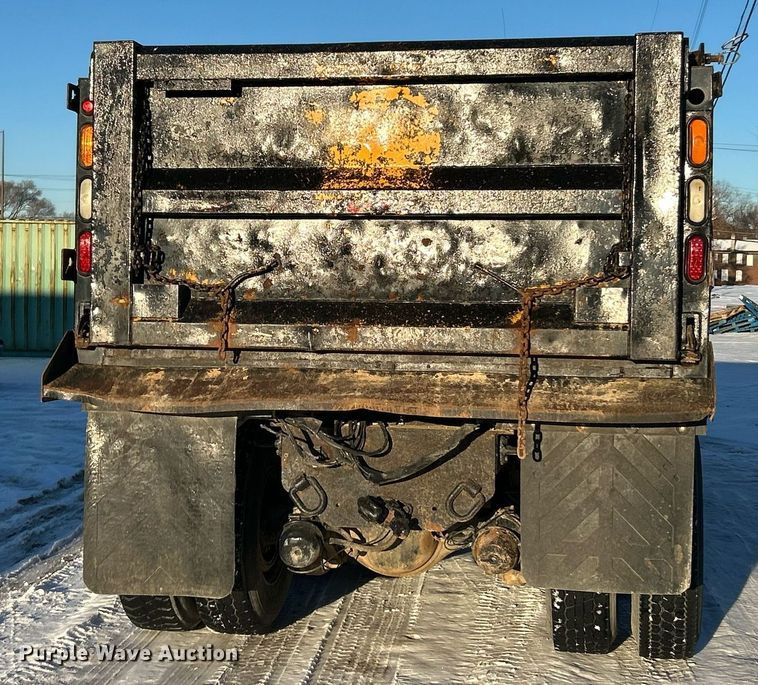 image for item NJ9737 2004 International 7400 dump truck