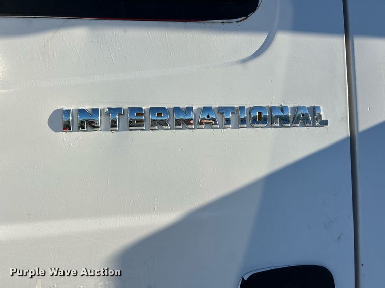 image for item NJ9737 2004 International 7400 dump truck