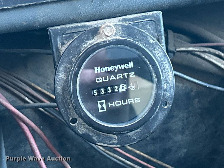 image for item NJ9737 2004 International 7400 dump truck