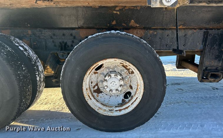 image for item NJ9737 2004 International 7400 dump truck