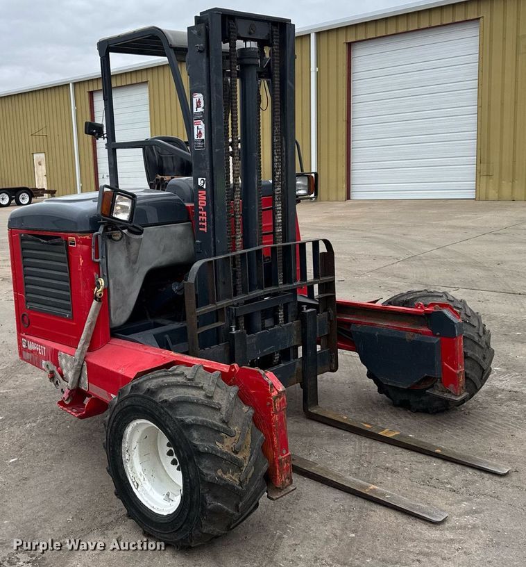 image for item NN9565 2006 Moffett M55 forklift