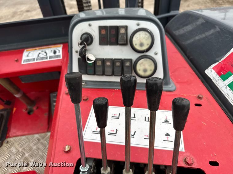 image for item NN9565 2006 Moffett M55 forklift