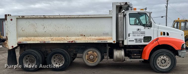 image for item NN9568 2000 Sterling A/AT9500 dump truck