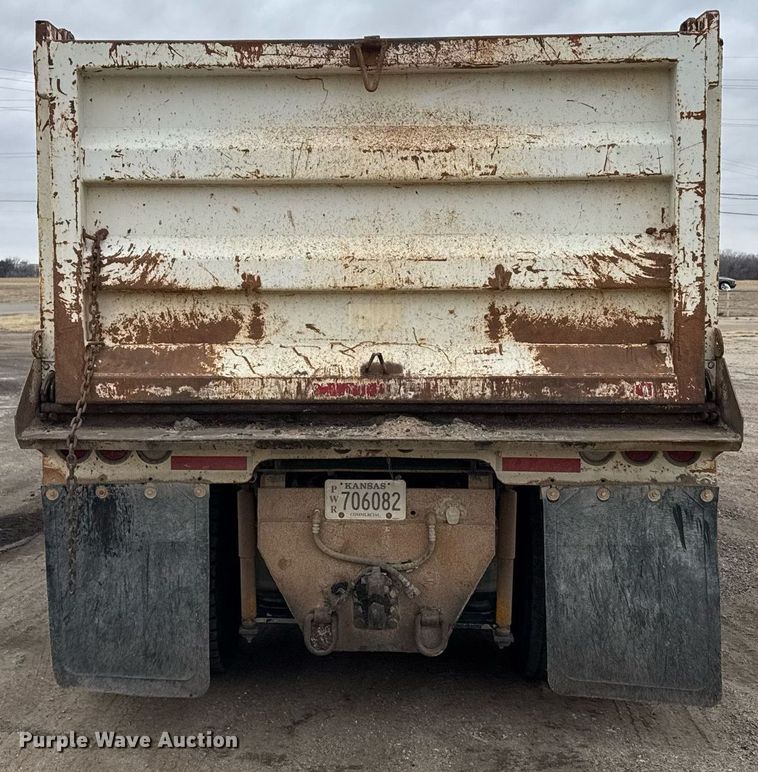 image for item NN9568 2000 Sterling A/AT9500 dump truck