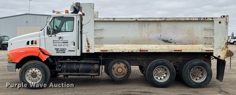 image for item NN9568 2000 Sterling A/AT9500 dump truck