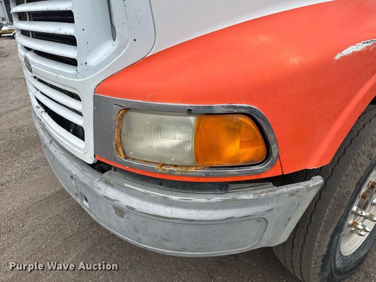 image for item NN9568 2000 Sterling A/AT9500 dump truck