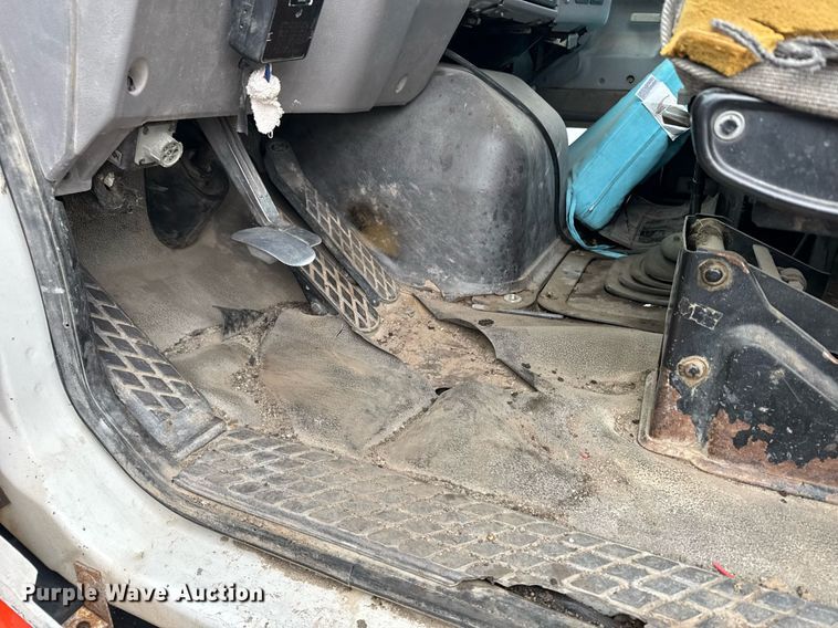 image for item NN9568 2000 Sterling A/AT9500 dump truck