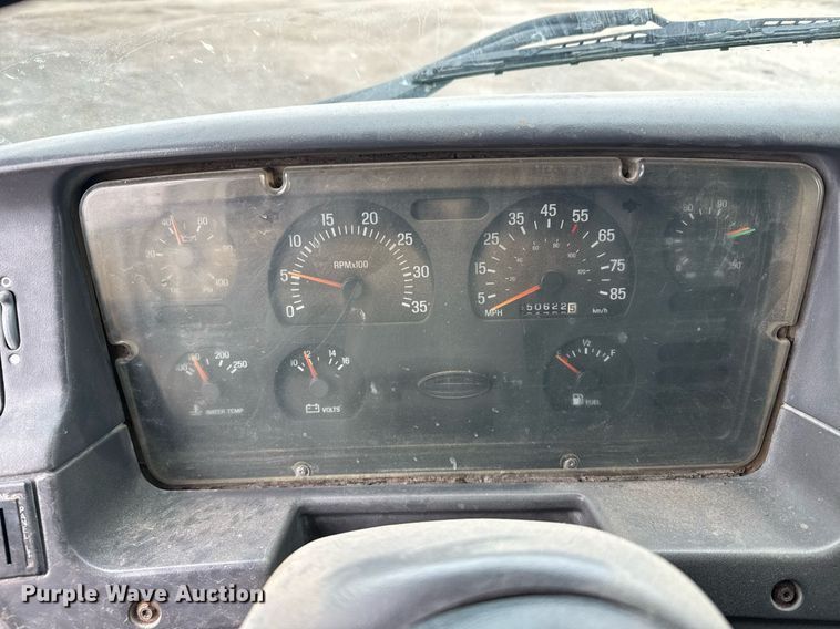 image for item NN9568 2000 Sterling A/AT9500 dump truck