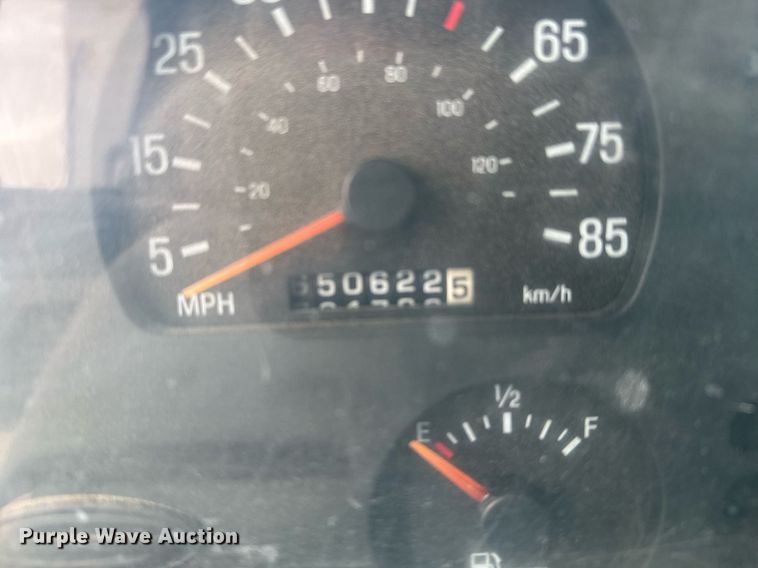 image for item NN9568 2000 Sterling A/AT9500 dump truck