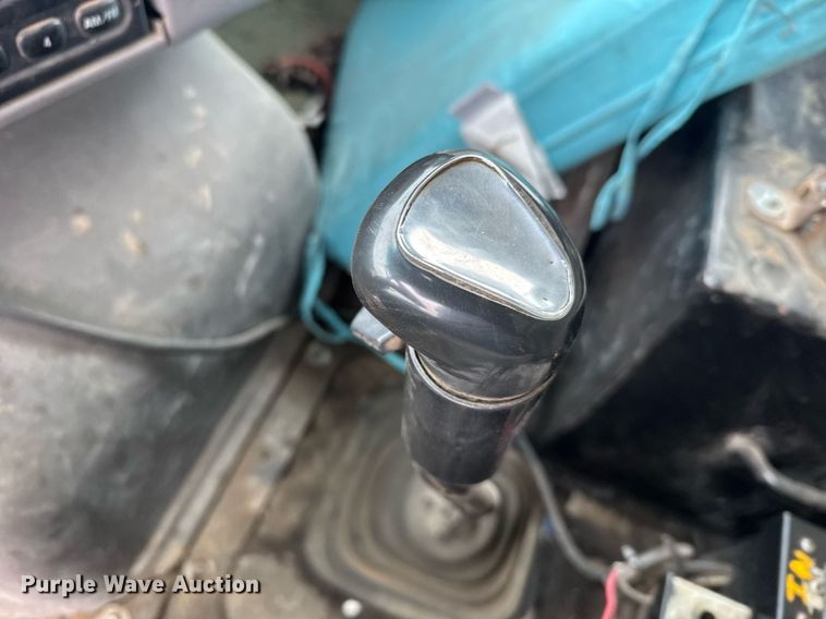 image for item NN9568 2000 Sterling A/AT9500 dump truck