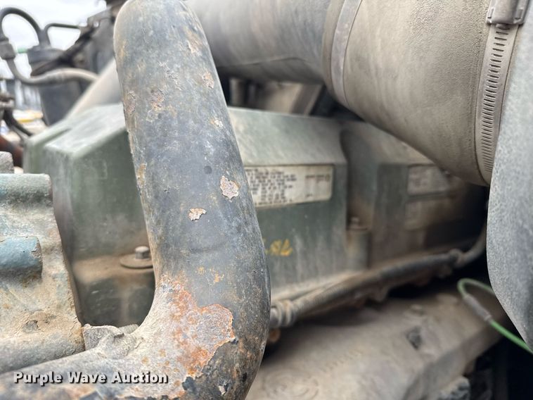 image for item NN9568 2000 Sterling A/AT9500 dump truck