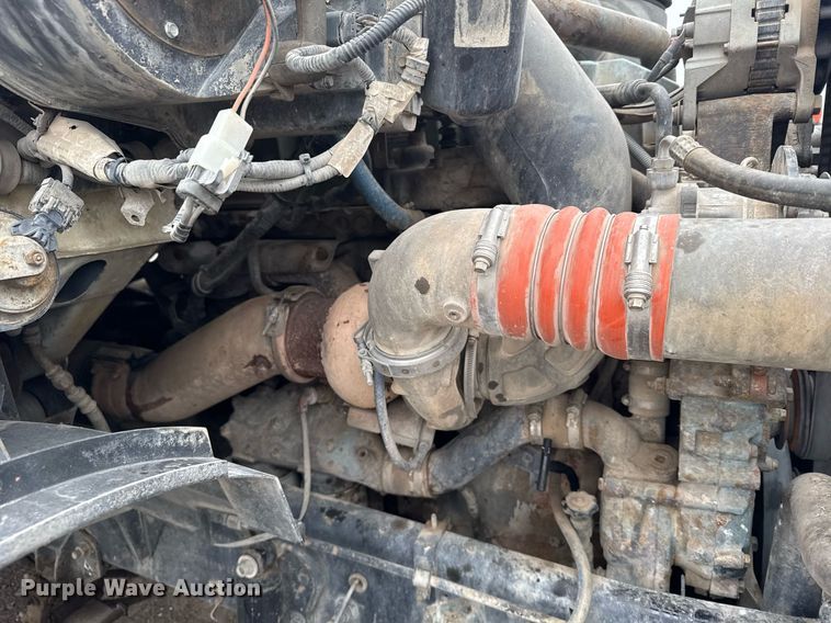 image for item NN9568 2000 Sterling A/AT9500 dump truck