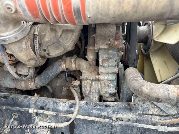 image for item NN9568 2000 Sterling A/AT9500 dump truck