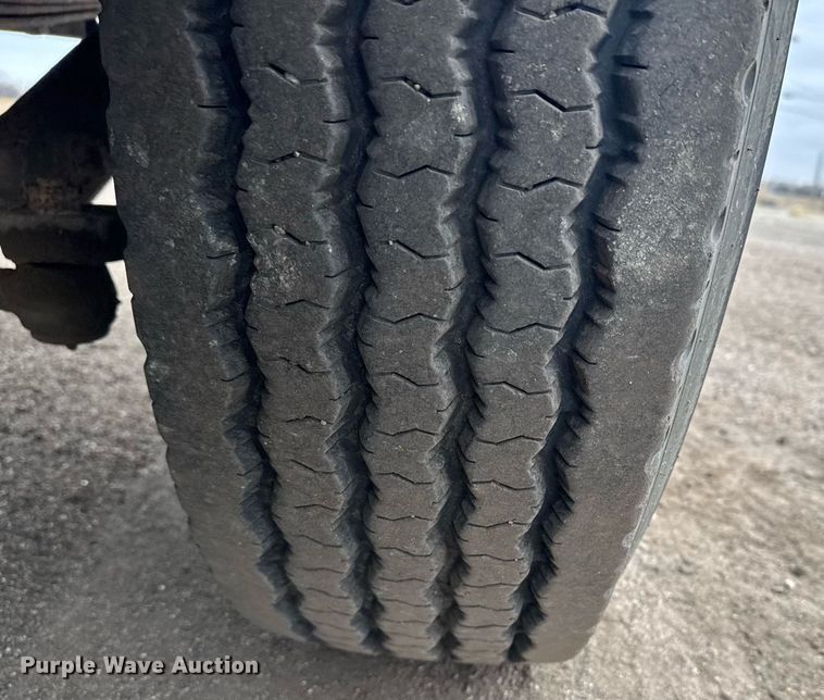 image for item NN9568 2000 Sterling A/AT9500 dump truck