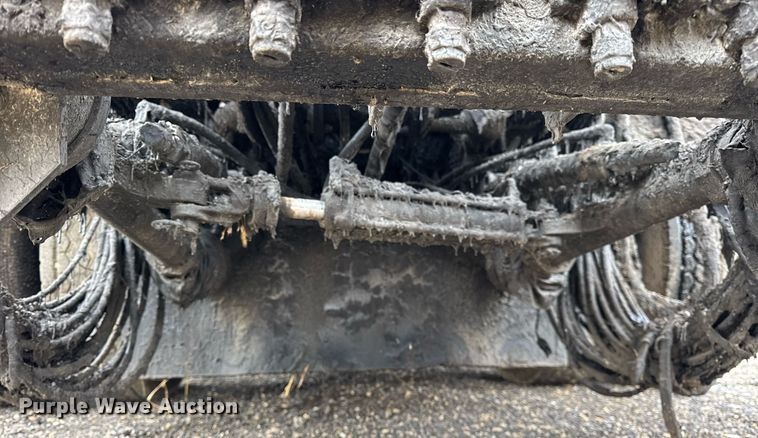 image for item OG9862 2004 International  7500 oil distributor truck