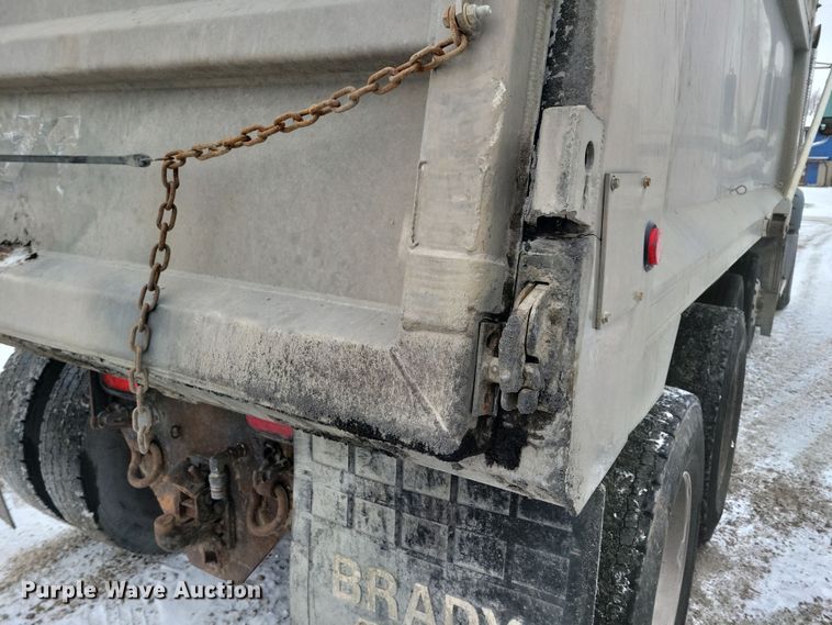 image for item OH9474 2018 Mack Granite GU700 dump truck