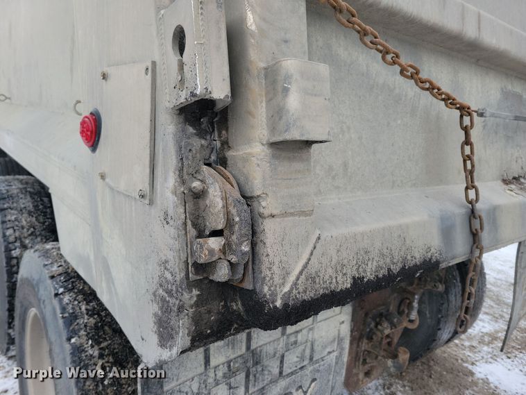 image for item OH9474 2018 Mack Granite GU700 dump truck