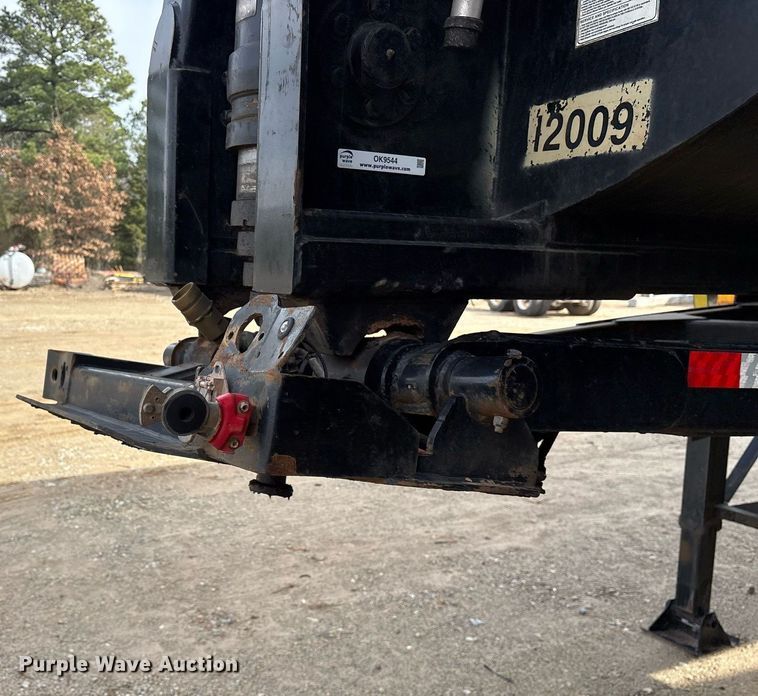 image for item OK9544 2019 Brazos end dump trailer