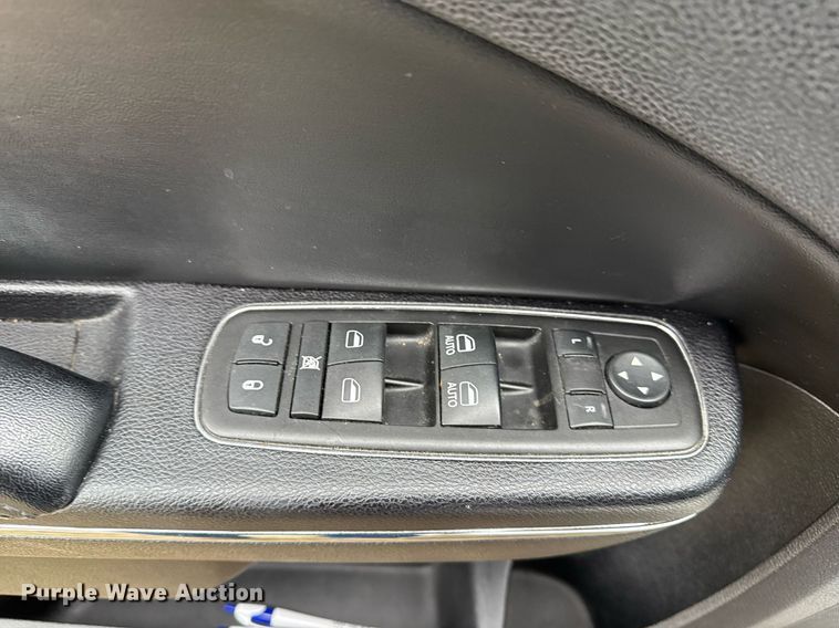 image for item DM5570 2011 Dodge Charger Police 