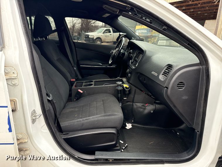 image for item DM5570 2011 Dodge Charger Police 