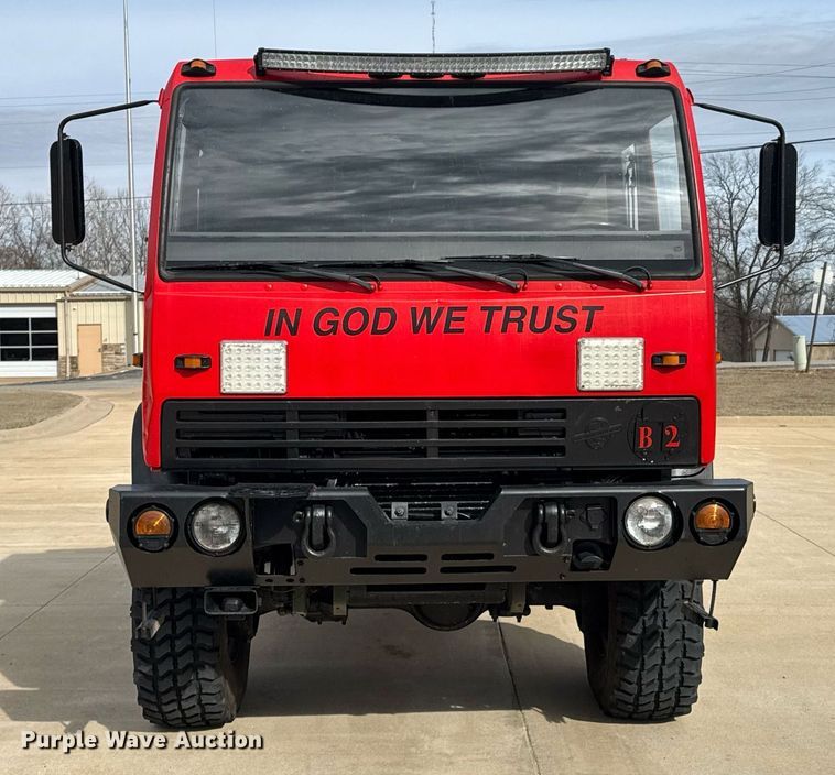 image for item DO0374 1998 Stewart & Stevenson M1078 brush fire truck