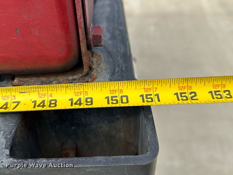 image for item DO0374 1998 Stewart & Stevenson M1078 brush fire truck