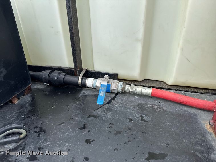 image for item DO0374 1998 Stewart & Stevenson M1078 brush fire truck