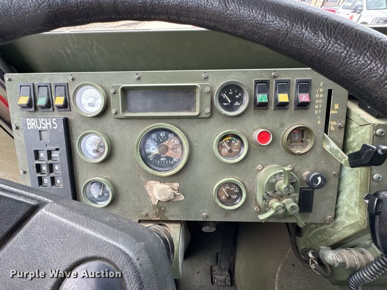 image for item DO0374 1998 Stewart & Stevenson M1078 brush fire truck