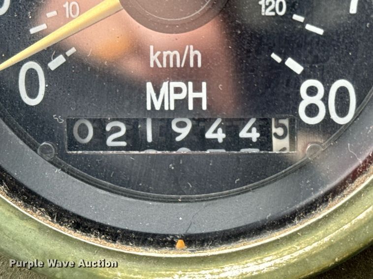 image for item DO0374 1998 Stewart & Stevenson M1078 brush fire truck