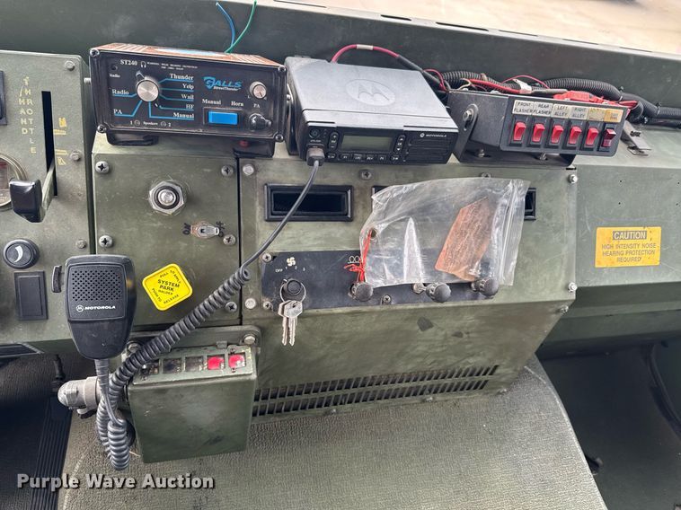 image for item DO0374 1998 Stewart & Stevenson M1078 brush fire truck