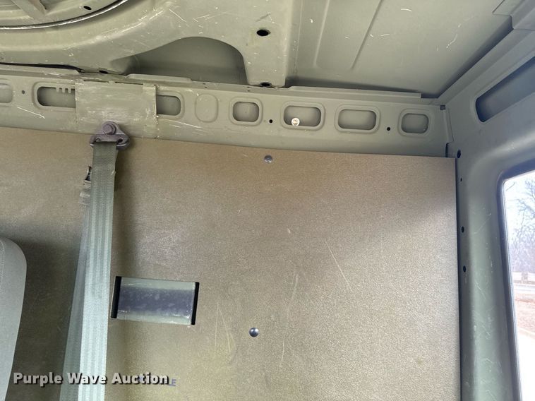 image for item DO0374 1998 Stewart & Stevenson M1078 brush fire truck