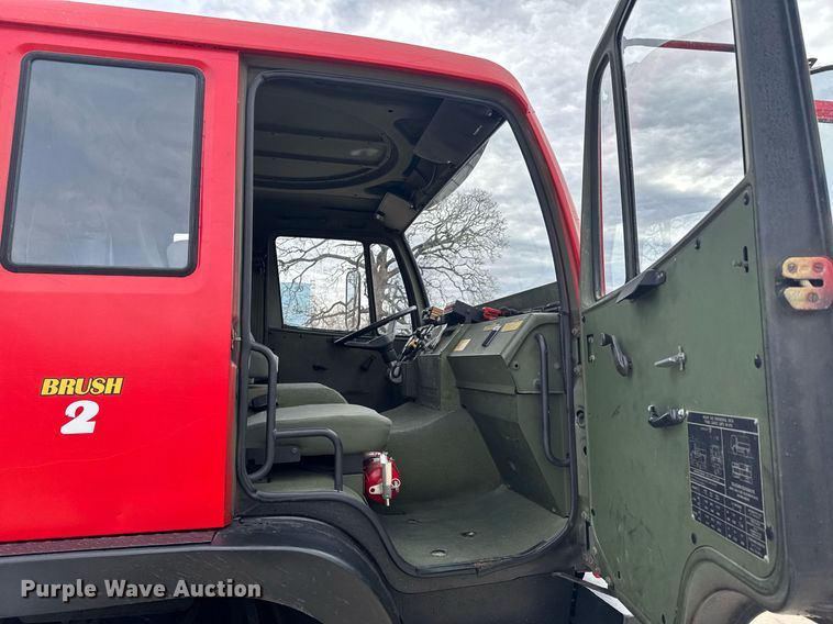 image for item DO0374 1998 Stewart & Stevenson M1078 brush fire truck