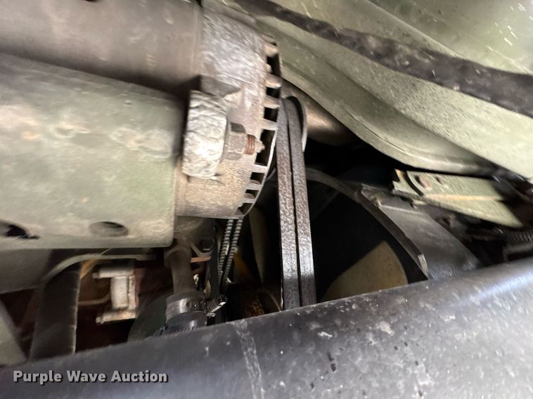 image for item DO0374 1998 Stewart & Stevenson M1078 brush fire truck