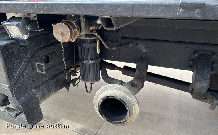 image for item DO0374 1998 Stewart & Stevenson M1078 brush fire truck