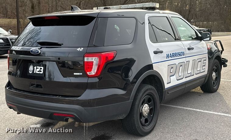 image for item DO0405 2016 Ford Explorer Police SUV