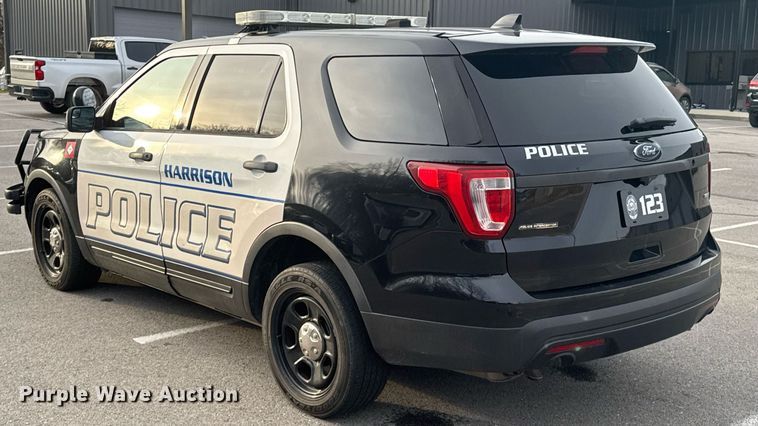 image for item DO0405 2016 Ford Explorer Police SUV