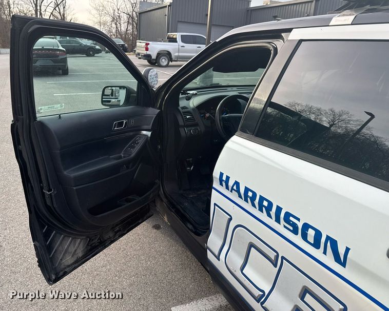 image for item DO0405 2016 Ford Explorer Police SUV