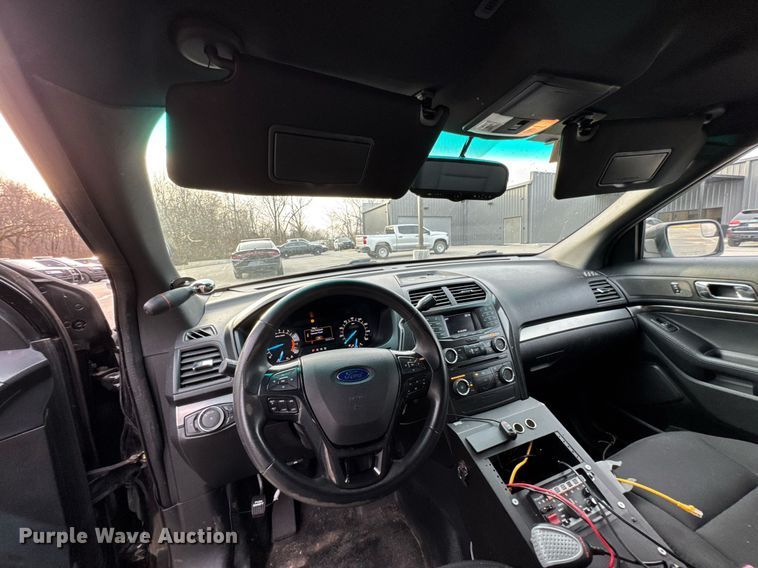 image for item DO0405 2016 Ford Explorer Police SUV