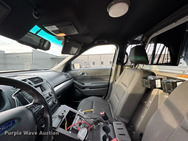 image for item DO0405 2016 Ford Explorer Police SUV